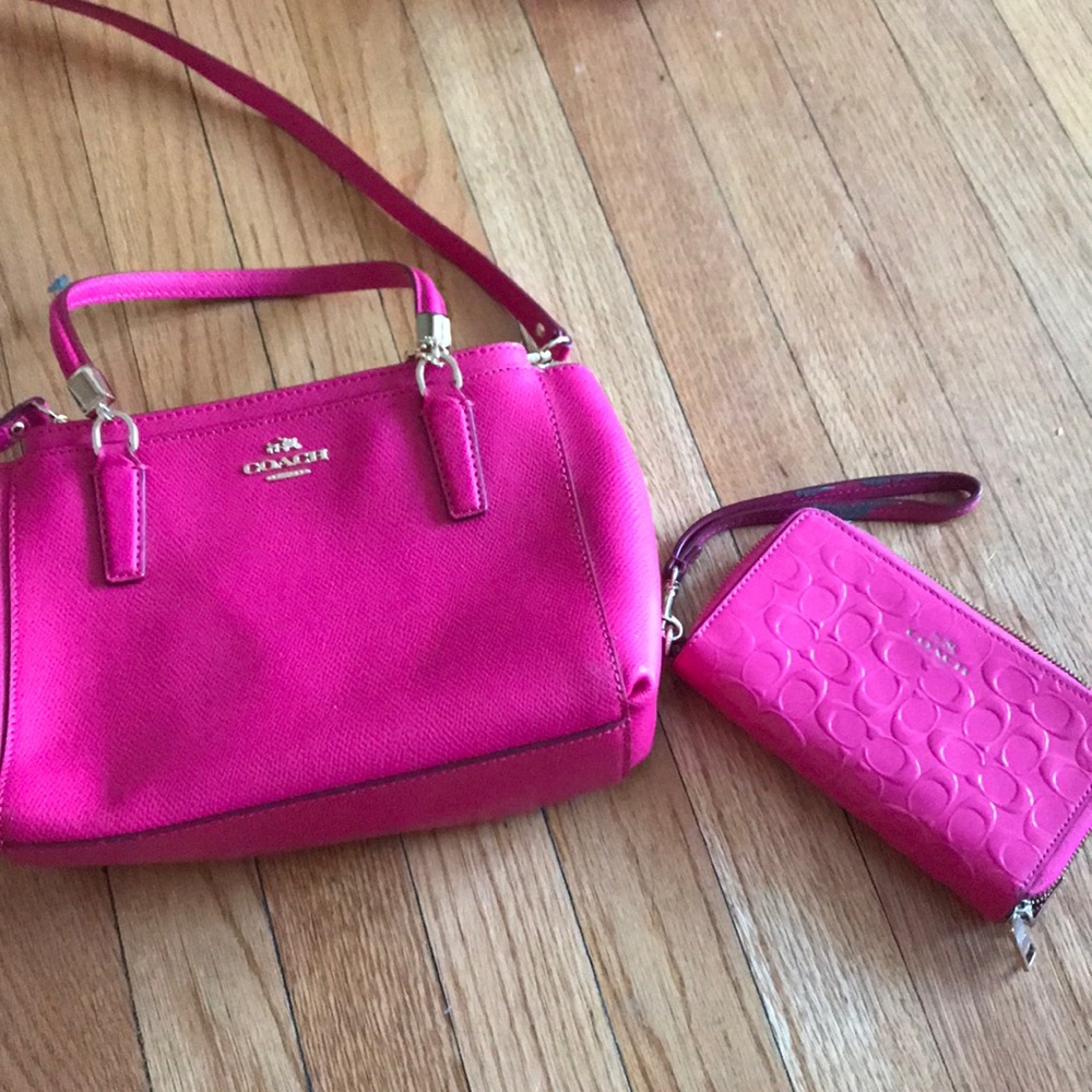 Coach purse and wallet